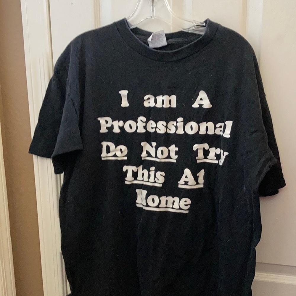FINAL MARKDOWN Men’s gildan professional tee xl